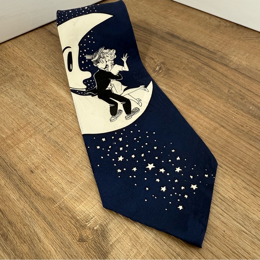 Vintage Blondie Dagwood 100% Silk Tie Romantic Crescent Moon Blue Celestial 1993 - Picture 2 of 6